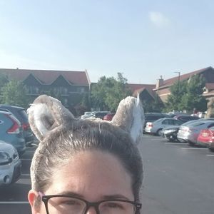 Meet your Posher, Lorreen